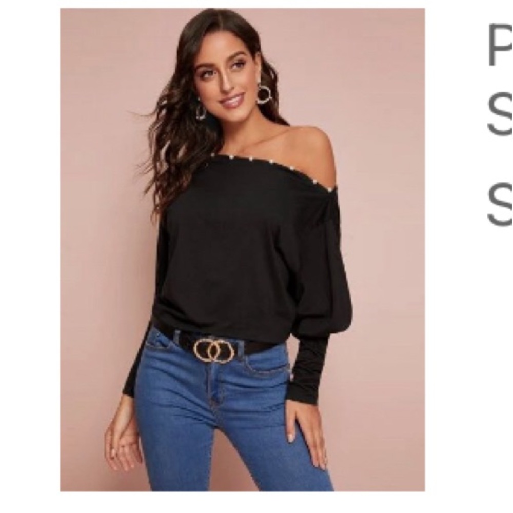 Pearl neck top with full sleeves / free with purchase